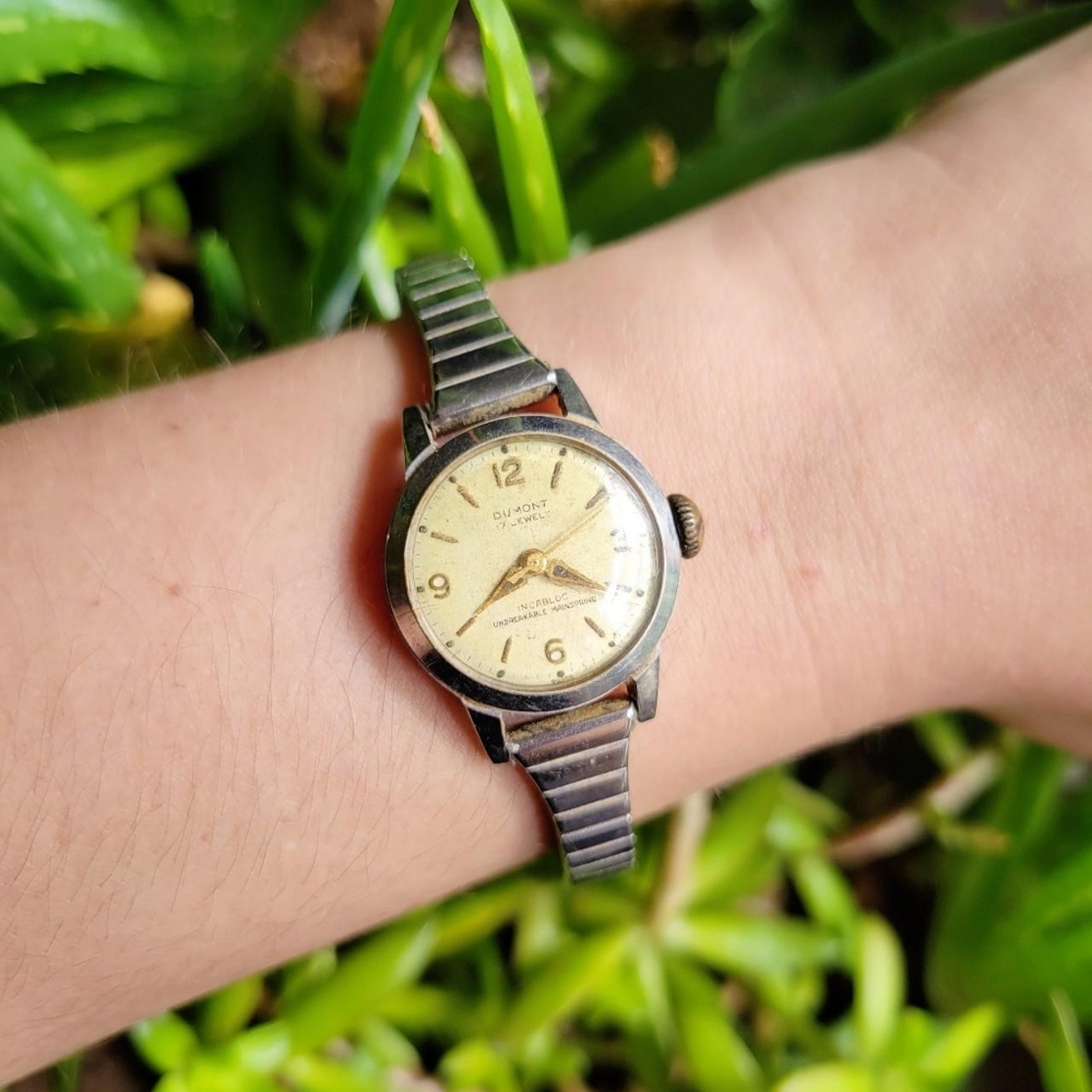 Vintage Dumont 17 Jewels Incabloc Watch